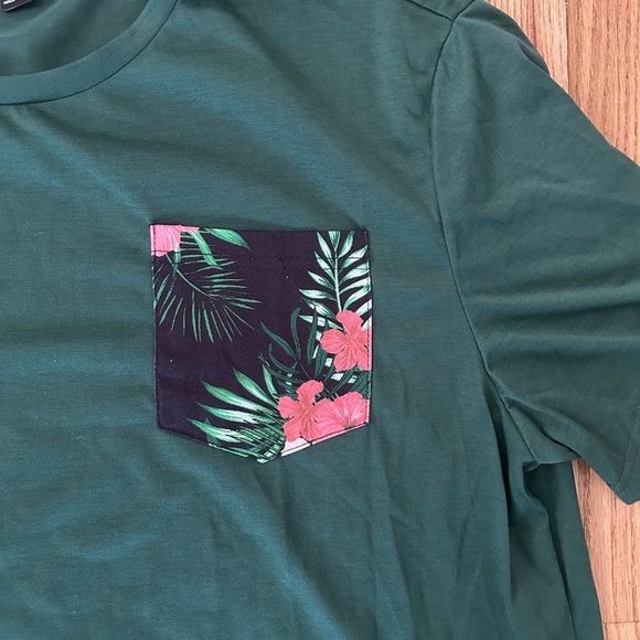 SHEIN Men’s Graphic Floral Pocket Everyday Active T-Shirt Sz XXL - Picture 3 of 7